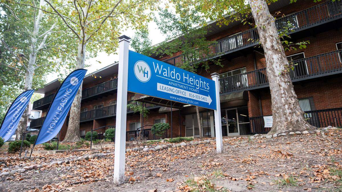 The Waldo Heights apartment complex in south Kansas City on Thursday, Sept. 12.