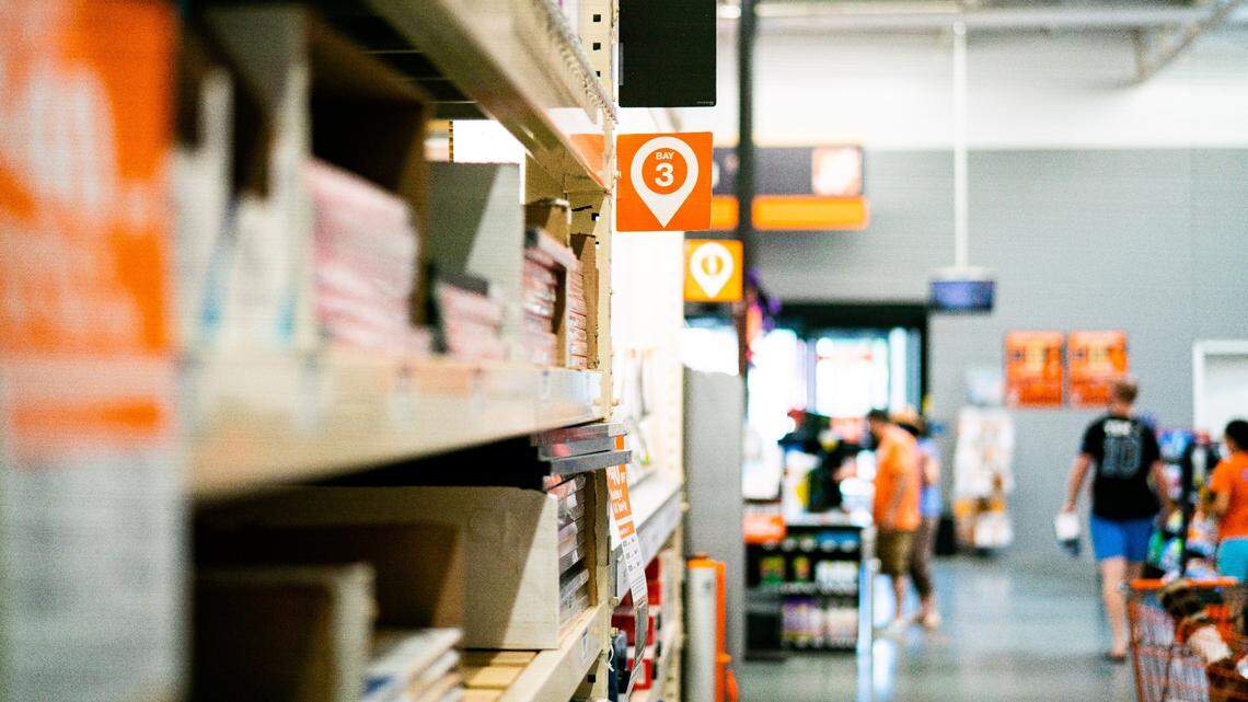 A Missouri man stole about $35,100 in flooring from Home Depot, authorities said.