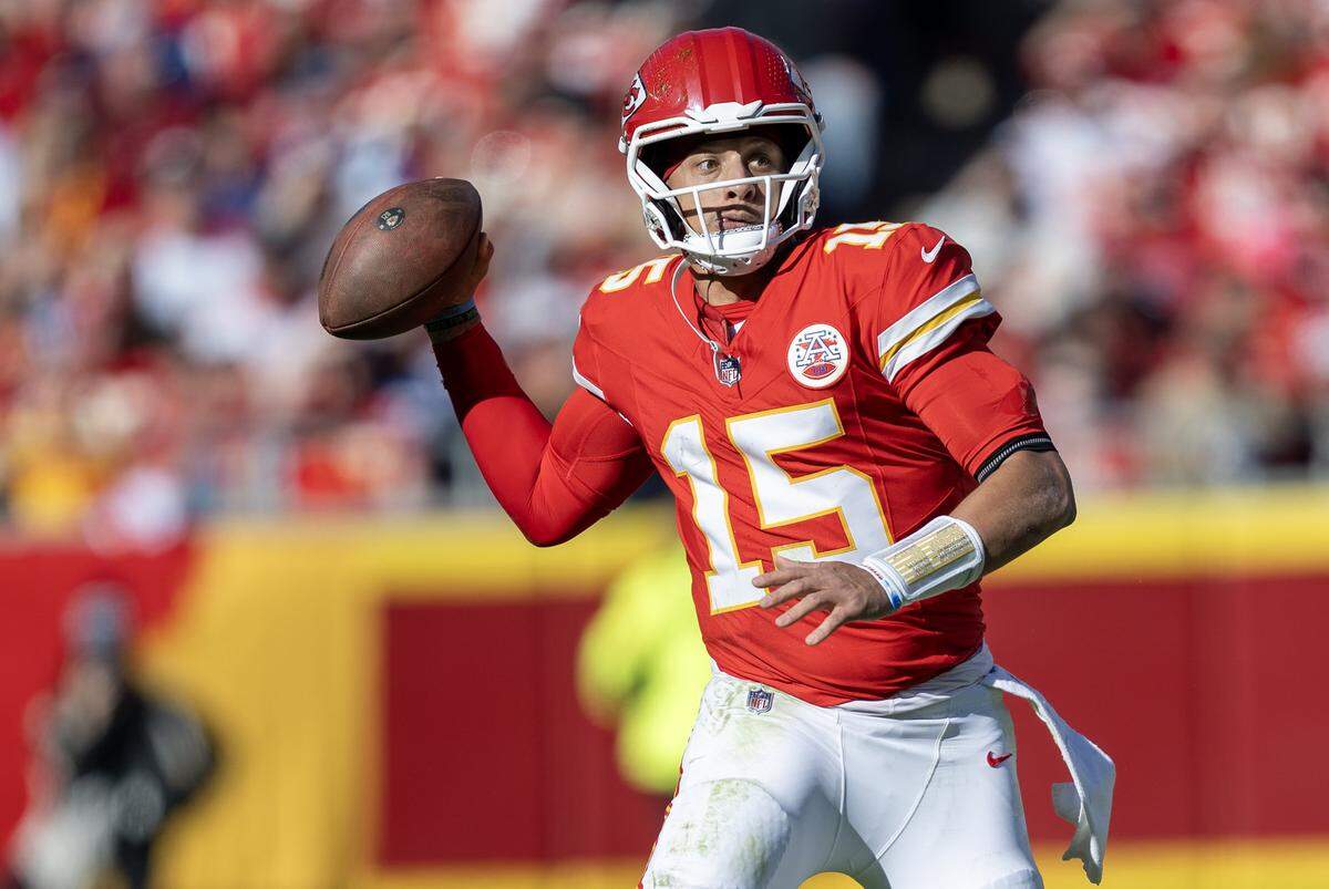 Chiefs quarterback Patrick Mahomes scrambles during an NFL Week 12 game against the Indianapolis Colts at GEHA Field at Arrowhead Stadium in Kansas City on Sunday, Nov. 23, 2025.