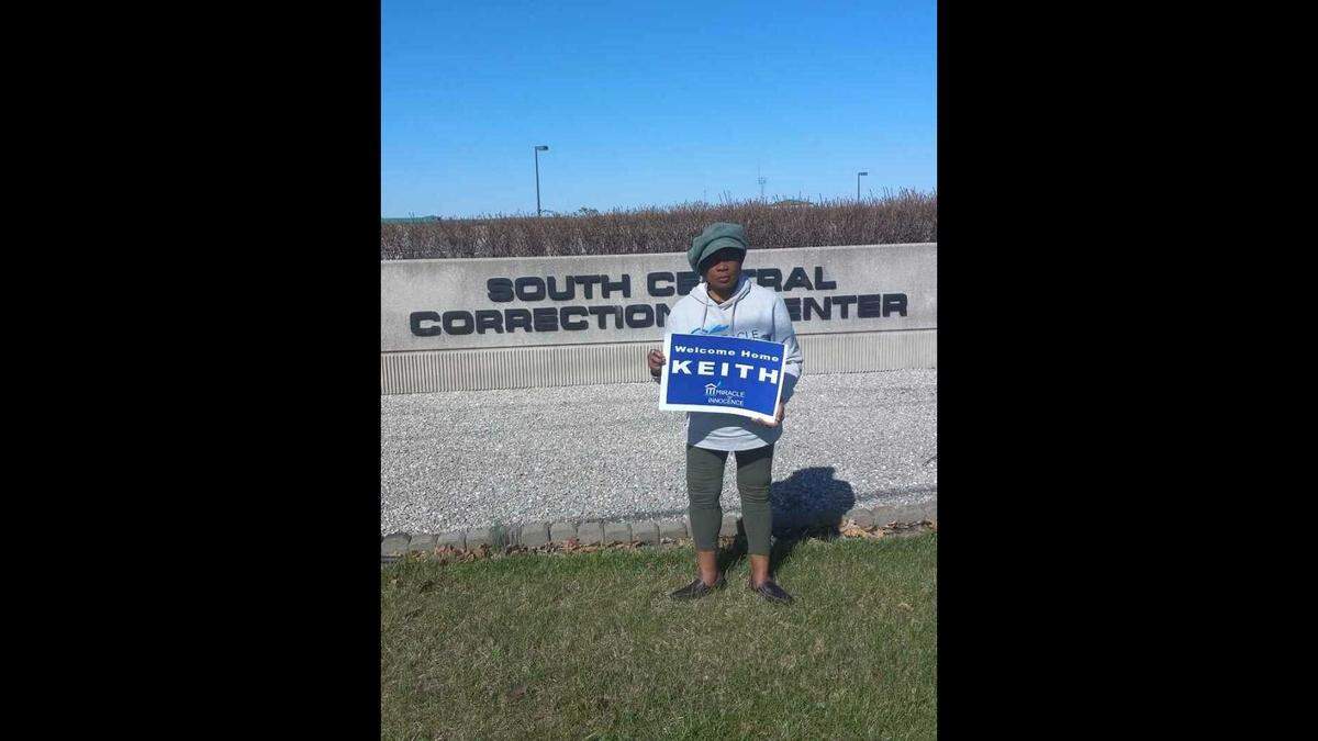 Eve Moffatt, Keith Carnes’ mother, has been waiting for her son to be released from the South Central Correctional Center in Licking, Missouri, since Friday evening. On Friday, Jackson County prosecutors announced they would not retry Carnes after his convcition for a 2003 murder was set aside by the Missouri Supreme Court. Carnes family believes he is being held illegally.