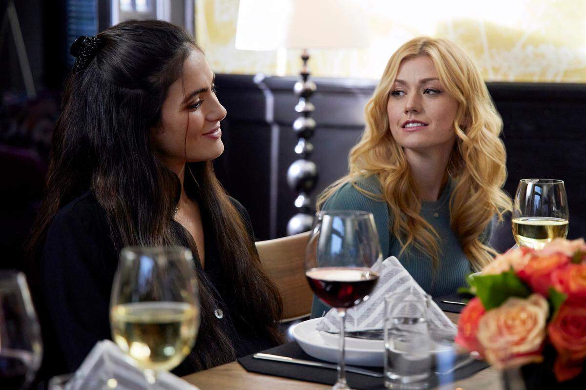 Taylor (Lee’s Summit native Katherine McNamara, right) meets Franki (Arienne Mandi) on a dating app. Romance ensues.