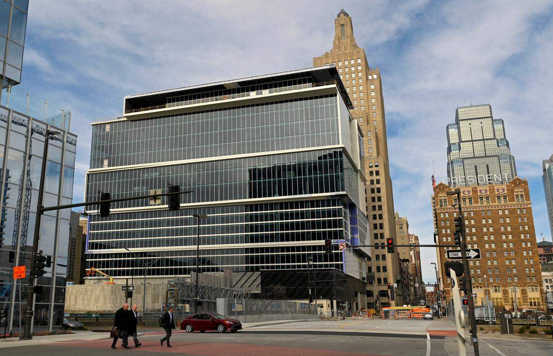 Originally planned as the new headquarters for Overland Park’s Waddell & Reed, this 18-story office building under construction at 14th Street and Baltimore Avenue has no planned tenant now that Waddell & Reed was sold off to a foreign company.