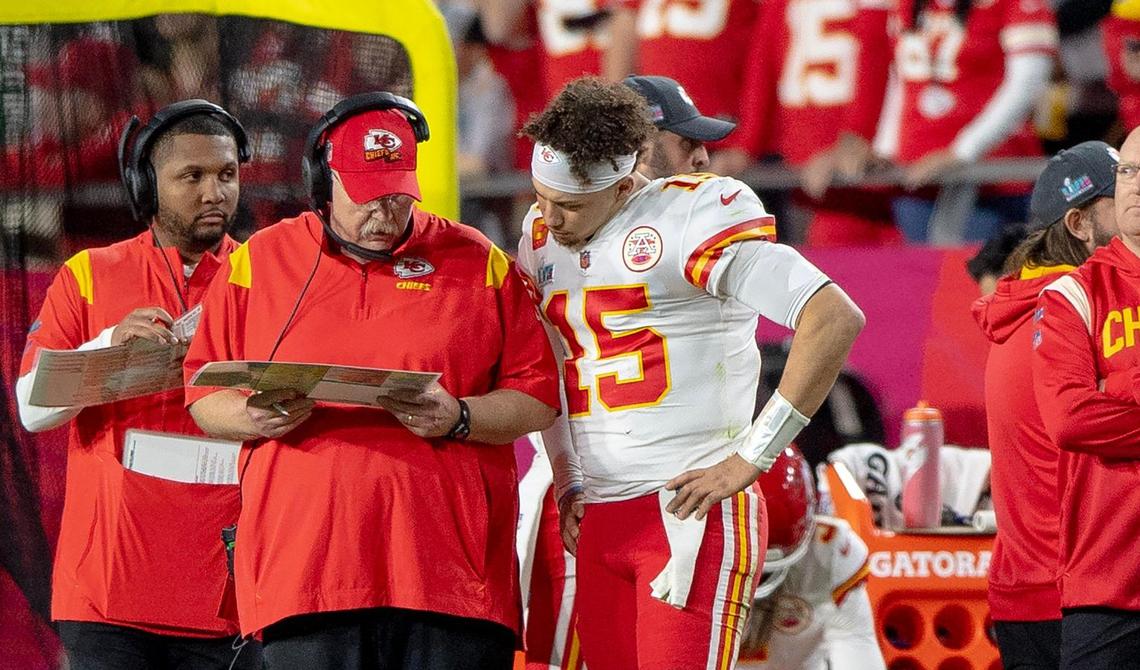 Kansas City Chiefs quarterback Patrick Mahomes (15) and head coach Andy Reid game plan against the Philadelphia Eagles during the Super Bowl LVII football game on Sunday, Feb. 12, 2023, in Glendale, Ariz.