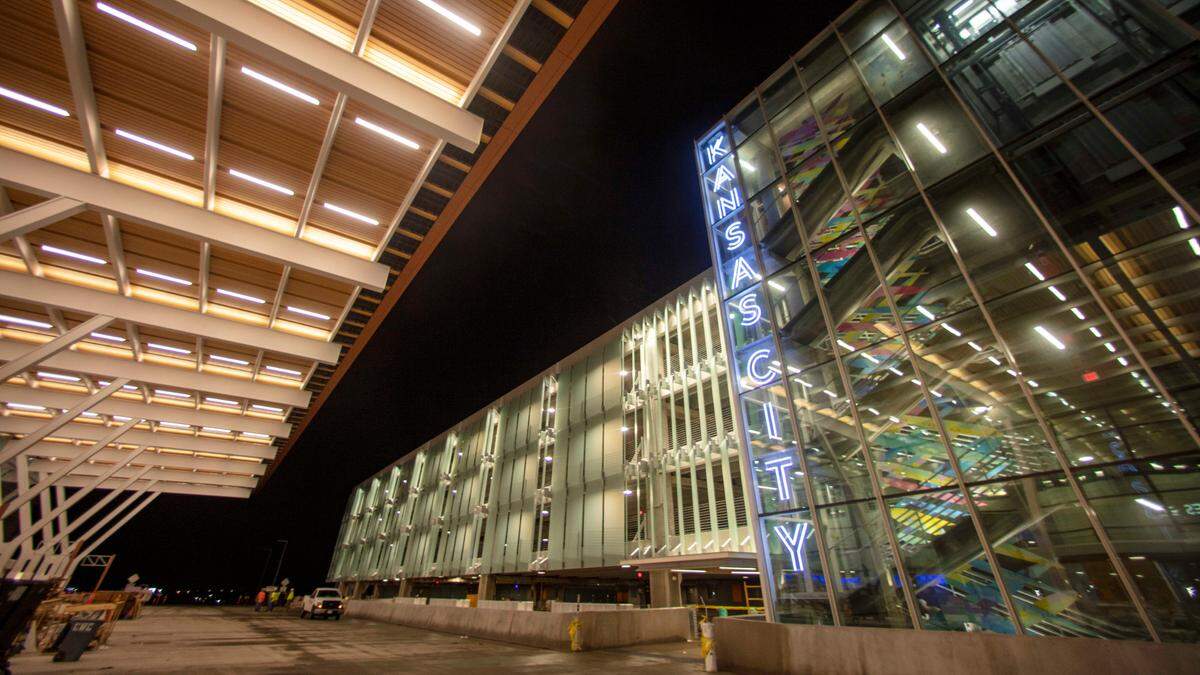 Kansas City will announce Monday the opening date of the new terminal at KCI.