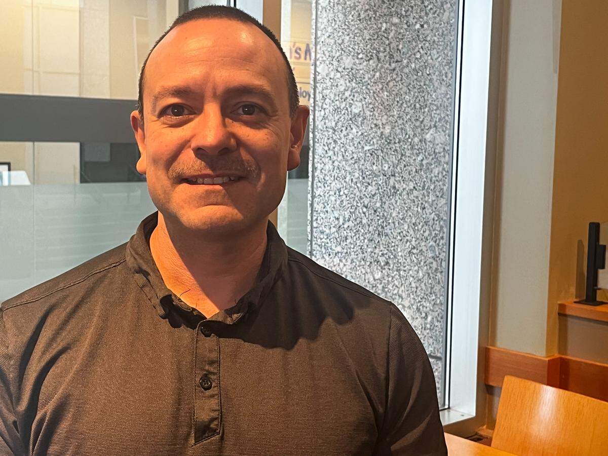 Anthony Estrada, a Kansas City native who has spent much of his life working in the grocery business, has been tapped to operate the former Sun Fresh grocery store in the Linwood Square Shopping Center at 18th Street and Prospect Avenue in KCMO.