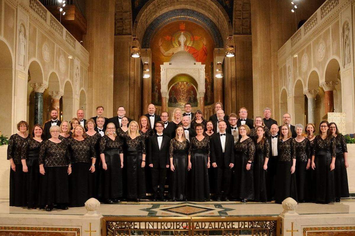 William Baker Festival Singers will present “Candlelight, Carols & Cathedral” on Dec. 16,