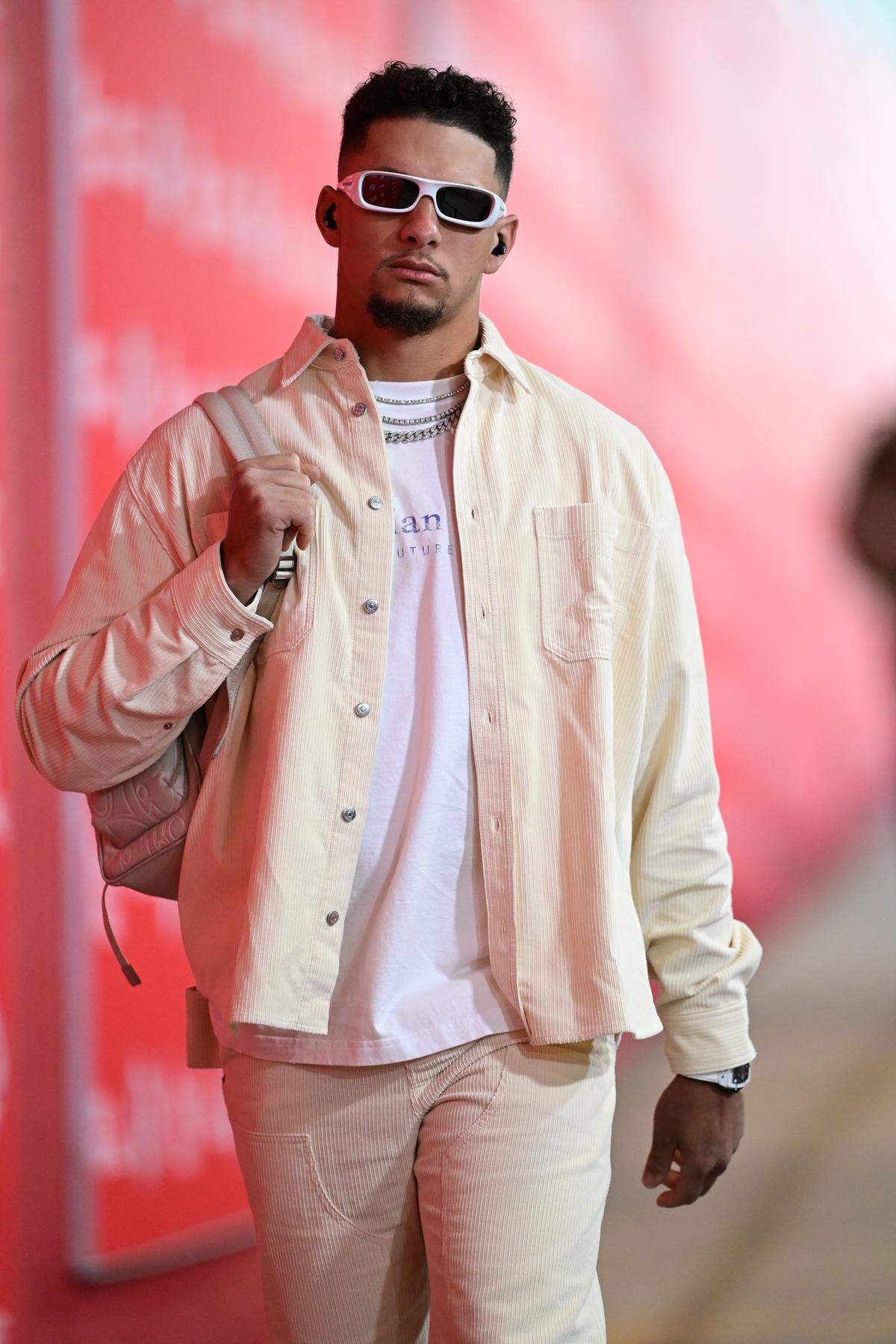 Mahomes ready to cruise .... to a win?