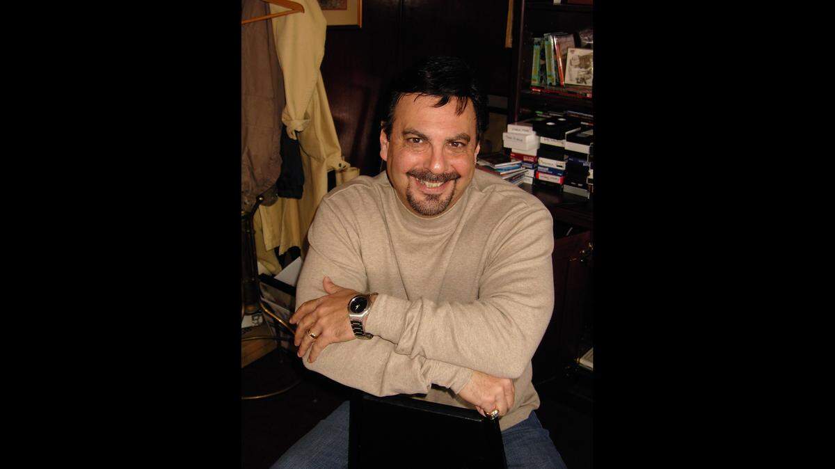 Craig Glazer most recently was comedy promoter for Stanford’s Comedy Club in downtown Kansas City. He is preceded in death by his brothers, Jeff Glazer and Jack Glazer.