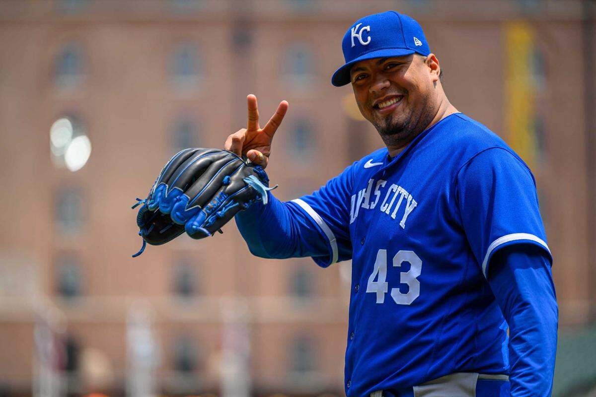 Kansas City Royals starting pitcher Carlos Hernandez (43) waves to fans before the game against the Baltimore Orioles at Oriole Park at Camden Yards on June 11, 2023.