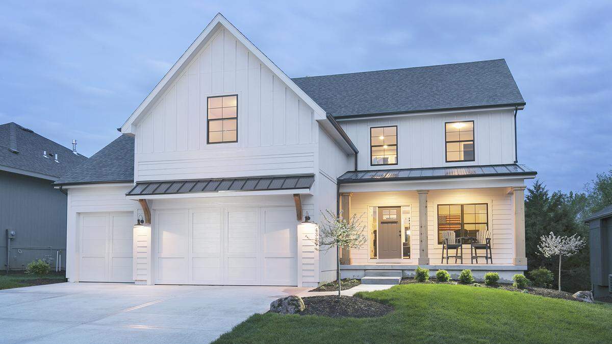 A new phase of homesites is now available at Prairie View at Creekside Woods in Lenexa.