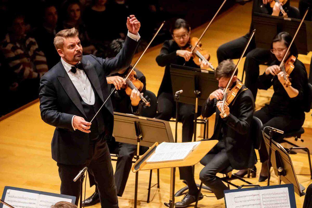Before he came to the Kansas City Symphony, Matthias Pintscher was music director of the Ensemble Intercontemporain in Paris.