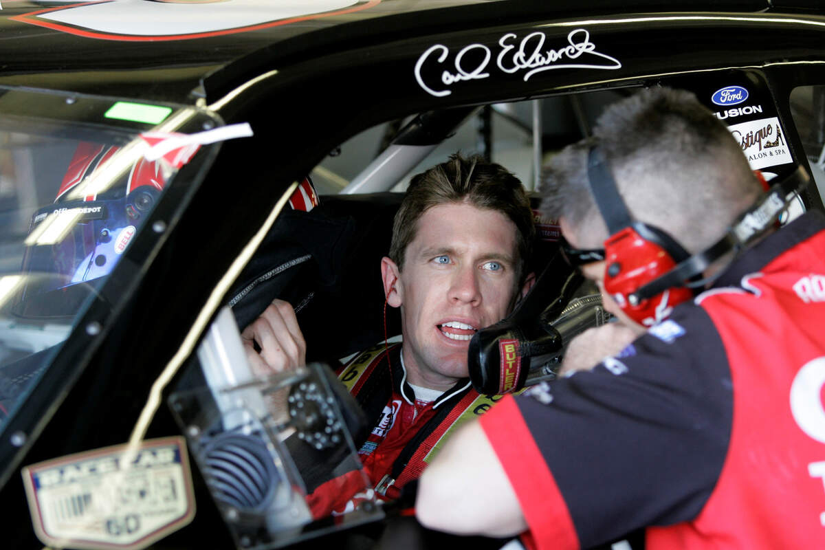 Carl Edwards tried to pull of a bold move during the September 2008 Sprint Cup race at Kansas Speedway. It didn’t work out for him.