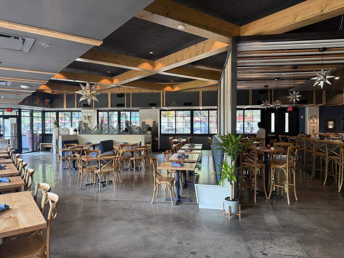 LaPez opened in the old Leawood Session Taco space in Park Place.