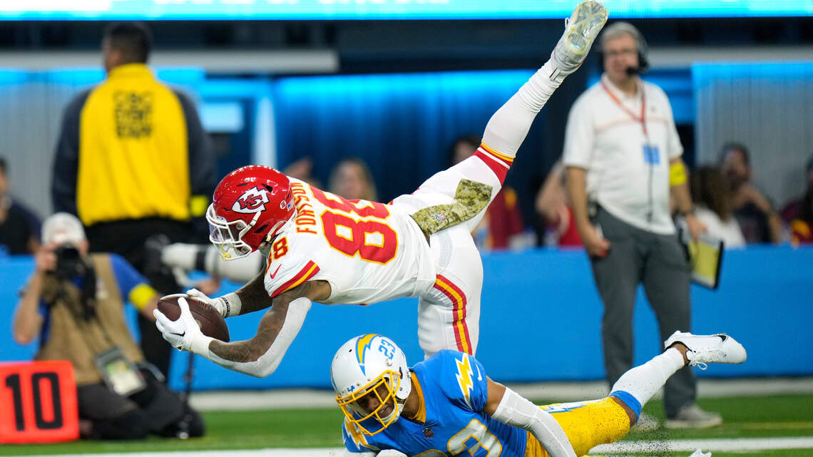 Musical chairs for Chiefs’ tight ends: Jody Fortson placed on IR, Blake Bell activated