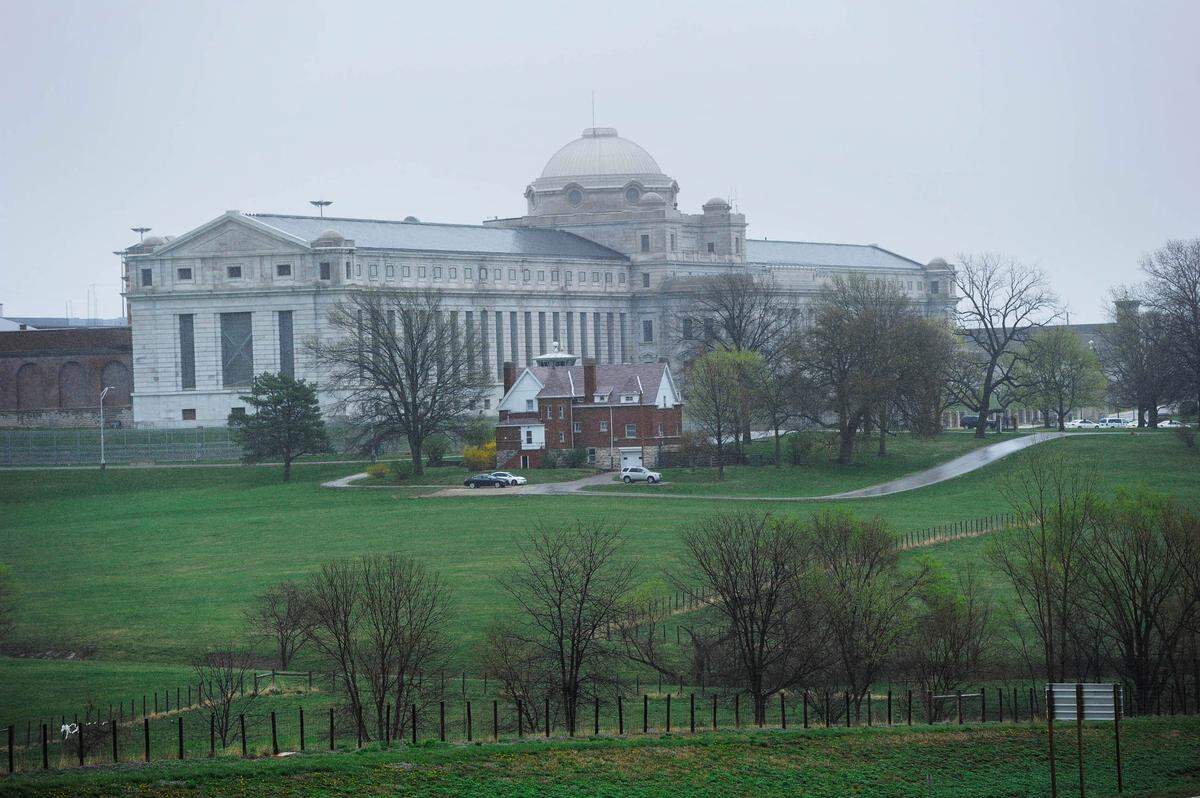 Junior Siavii was transferred to the U.S. Penitentiary in Leavenworth on Dec. 17, 2021.