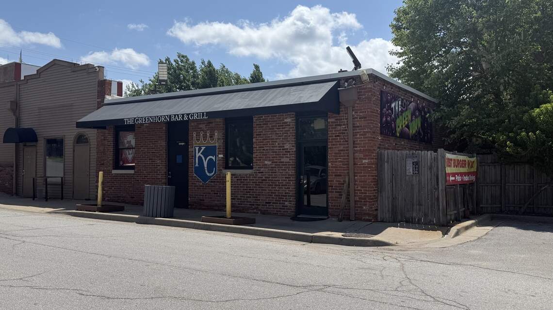 Bar and entertainment venue coming to former burger joint in Westport