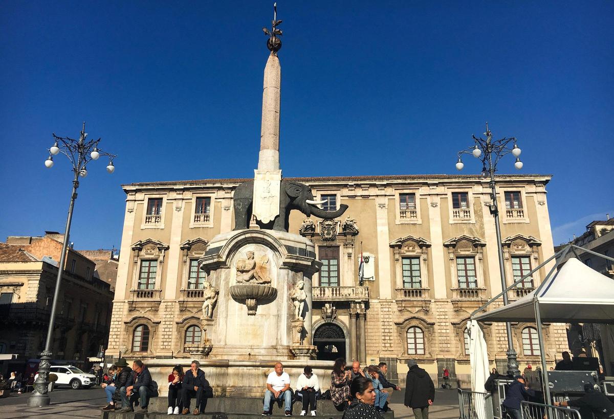In the Piazza Duomo in Catania, Sicily, an ancient black basalt statue of an elephant is said to have a magic power to predict volcanic eruptions of nearby Mount Etna.