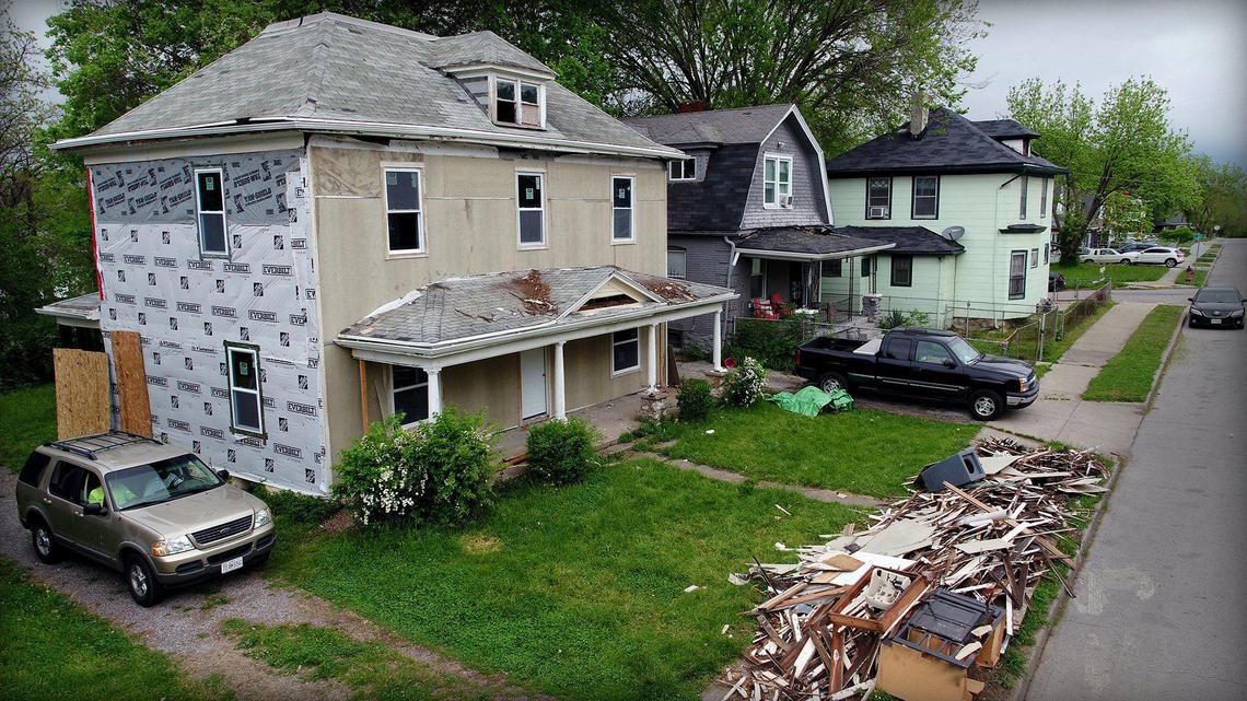 The Washington-Wheatley neighborhood, which sits just south of the historic 18th and Vine District, is home to an area with the highest rate of shootings in the city. It also has one of the city’s highest eviction rates. In fact, of the 10 Jackson County census tracts with the highest numbers of shootings, all but one also had higher than average eviction rates, according to an analysis by The Star of data from the nonprofit Gun Violence Archive and Princeton University’s Eviction Lab.