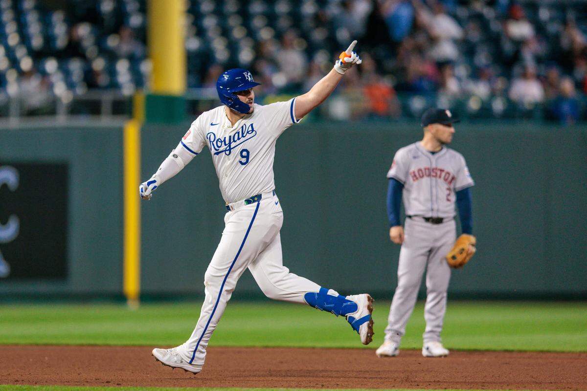 Kansas City Royals first baseman Vinnie Pasquantino rounds the bases after hitting a home run during the fourth inning of Wednesday’s game against the Houston Astros at Kauffman Stadium.