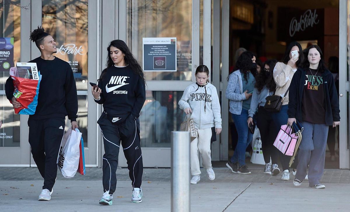 Shoppers packed Oak Park Mall on Black Friday, hoping to score bargains during the annual shopping frenzy. And if crowded stores aren’t your thing, or you couldn’t find what you wanted on the shelves, just wait until Cyber Monday to try your luck.