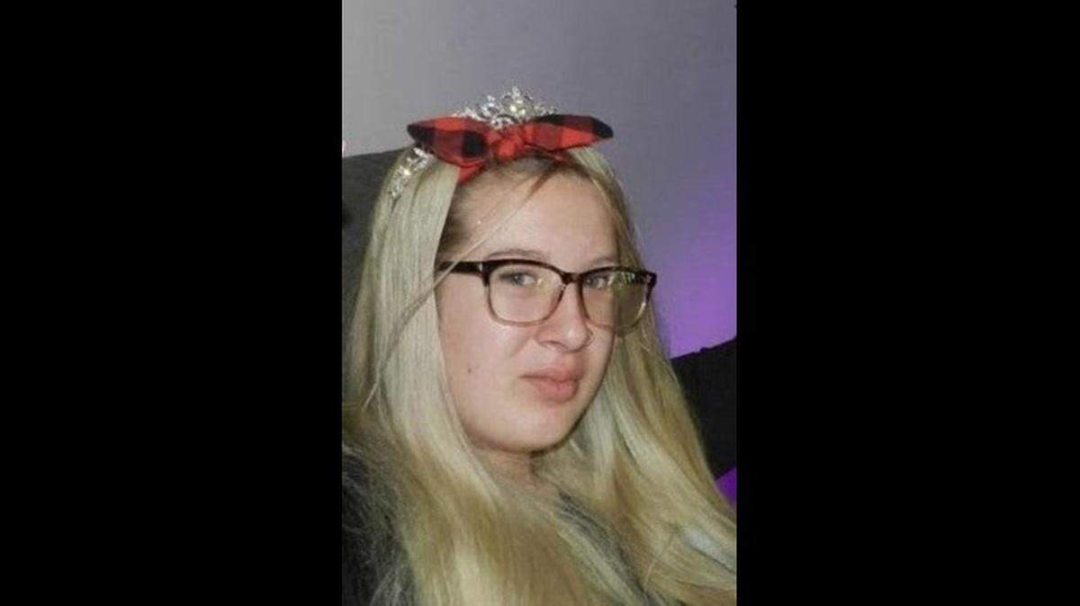Kansas City police are asking the public for help with finding 15-year-old Caitlyn Horn, who was last seen Feb. 1 at 7 p.m. in the area of East 12th Street and Charlotte Street.