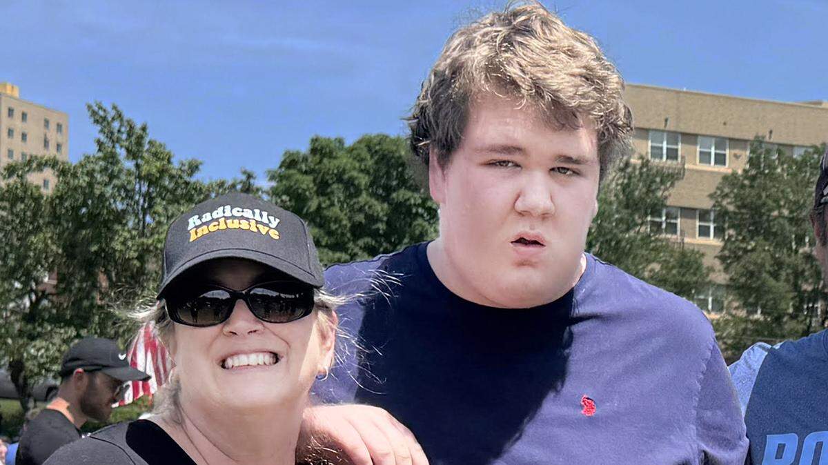 Anne Hayes of Overland Park and her 15-year-old son, Jack