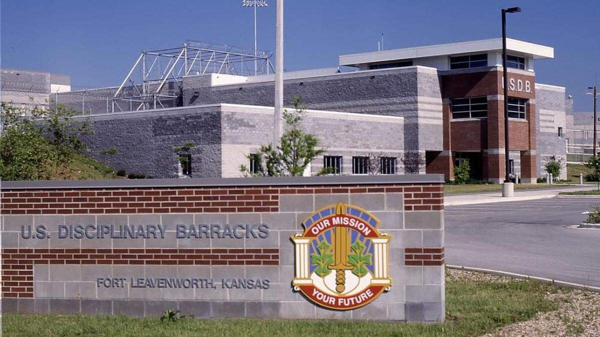 Two inmates attempted to escape at Fort Leavenworth’s U.S. Disciplinary Barracks in late April, an Army spokesman confirmed Thursday. Corrections specialists prevented the April 29 escape. The inmates were injured in the escape attempt, treated, and returned to custody.