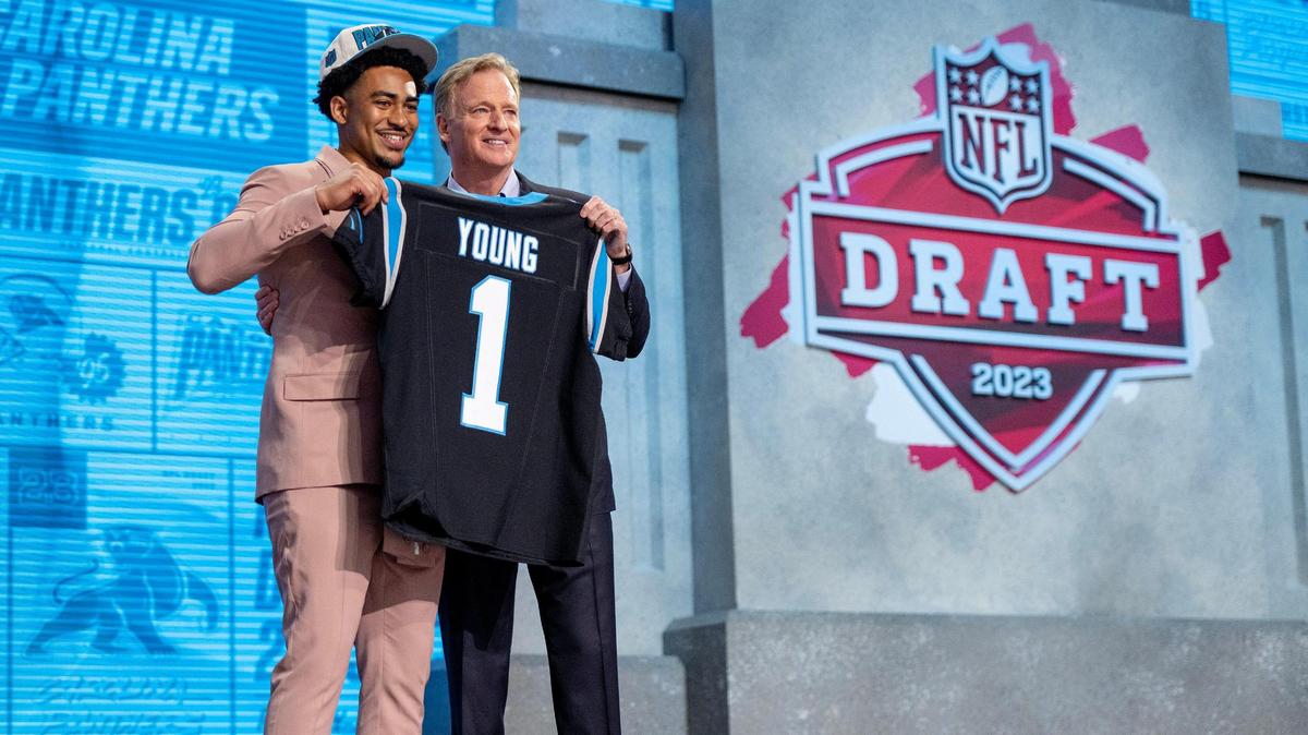 Alabama quarterback Bryce Young poses for photos with NFL Commissioner Roger Goodell after being picked first overall by the Carolina Panthers during the NFL Draft outside of Union Station on Thursday, April 27, 2023, in Kansas City.