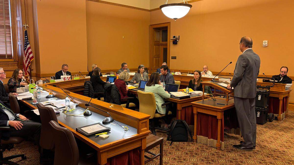 Kansas Department of Commerce chief counsel Robert North answers questions from the Legislative Post Audit Committee.