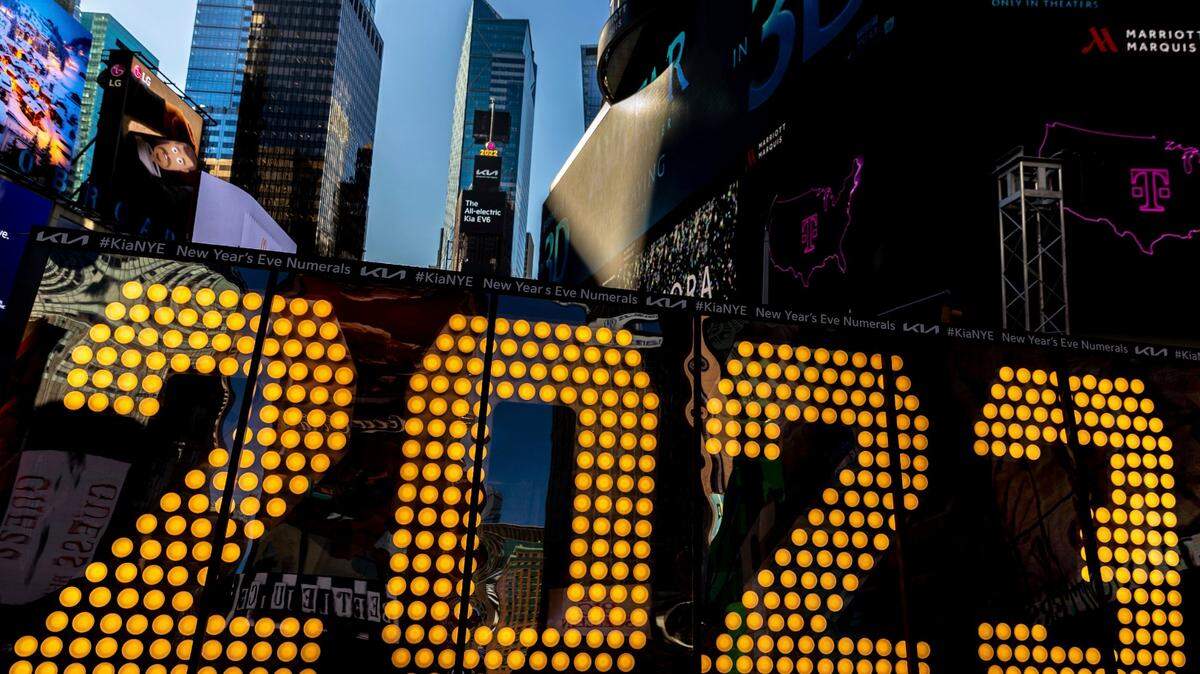The numerals displayed in New York’s Times Square will be placed atop One Times Square to complete the “2023” sign that will light up at midnight New Year’s Eve.