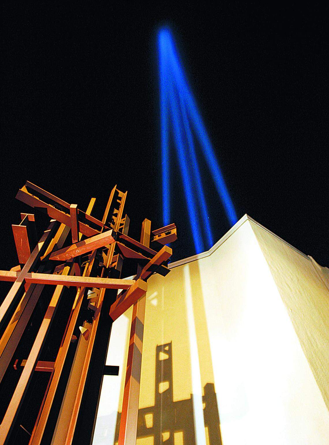 The “Steeple of Light” as seen in 2006. It went dark in 2019, but was relit in May 2021 following a fundraising campaign.