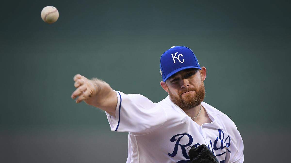 Royals pitcher Ian Kennedy