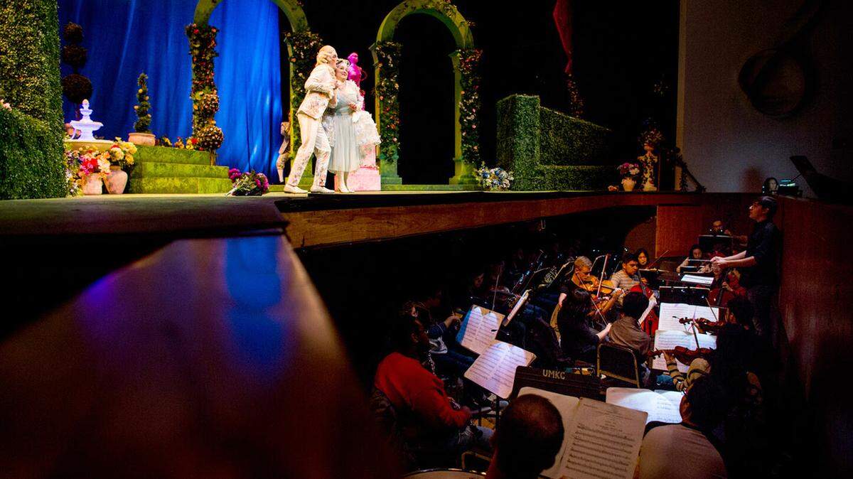 The University of Missouri-Kansas City is considering combining its music, dance and theater programs in a new conservatory on campus.