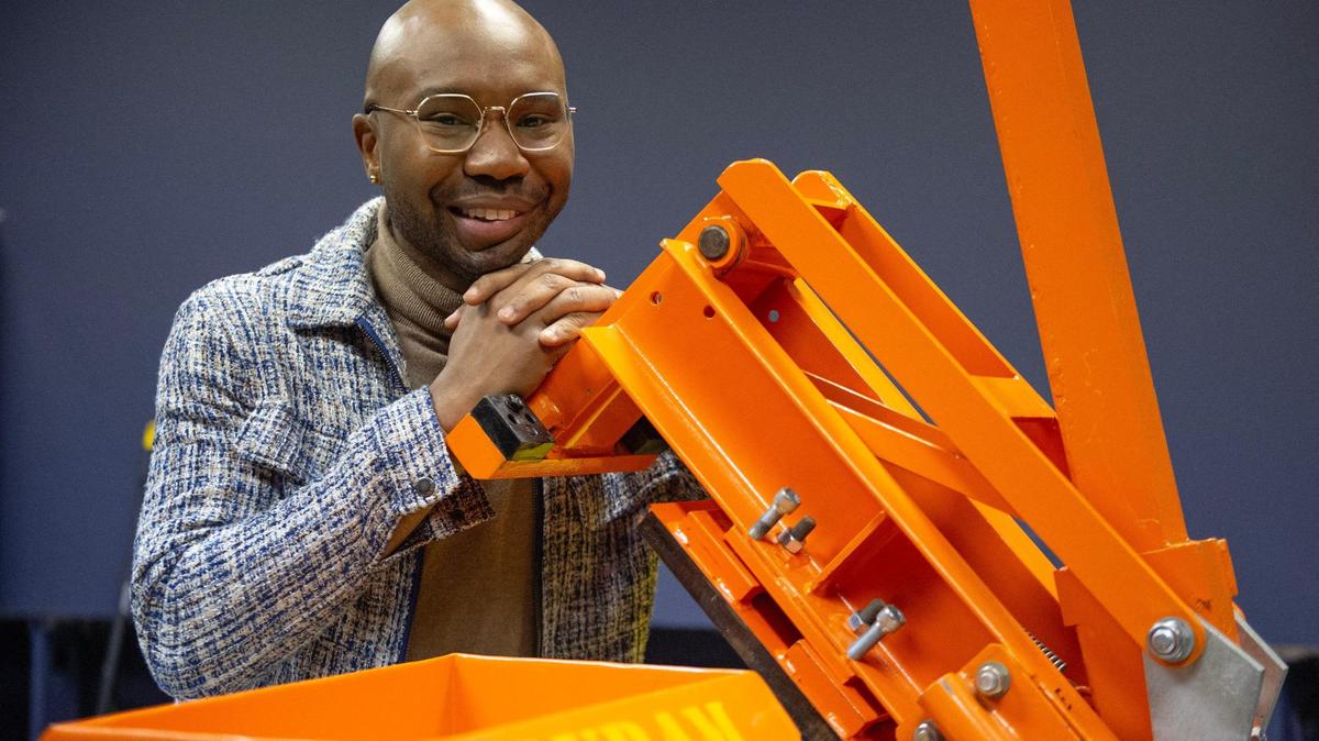Godfrey Riddle, found the nonprofit Civic Saint. Using a sustainable brick-making machine, like the one at the Vine Street Studio Art Gallery in Kansas City, he plans to build tiny eco-friendly houses that are affordable for people struggling to own a home.