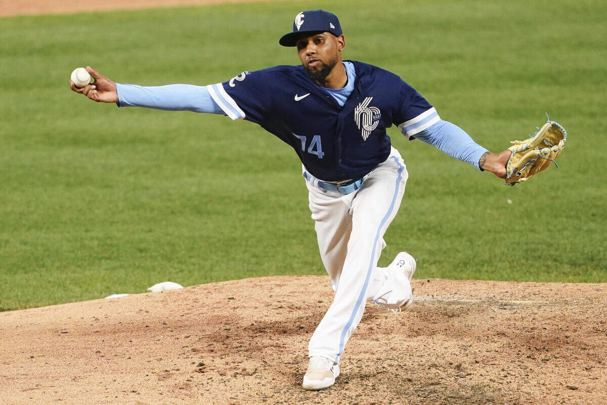 Jose Cuas #74 of the Kansas City Royals pitches against the Los Angeles Dodgers during the sixth inning at Kauffman Stadium on June 30, 2023 in Kansas City.