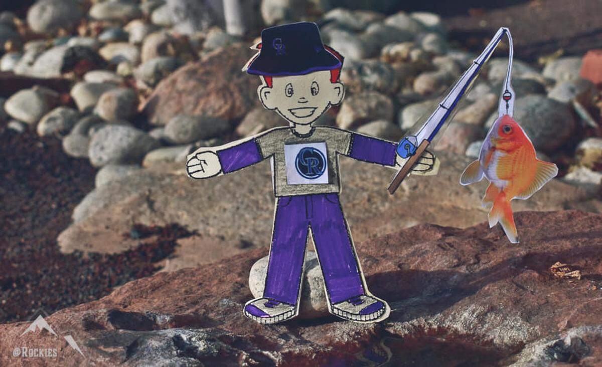Flat Stanley “fished” in the stadium’s fountains.