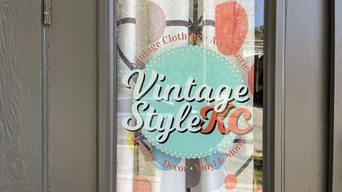 Kansas City vintage clothing store to close next month