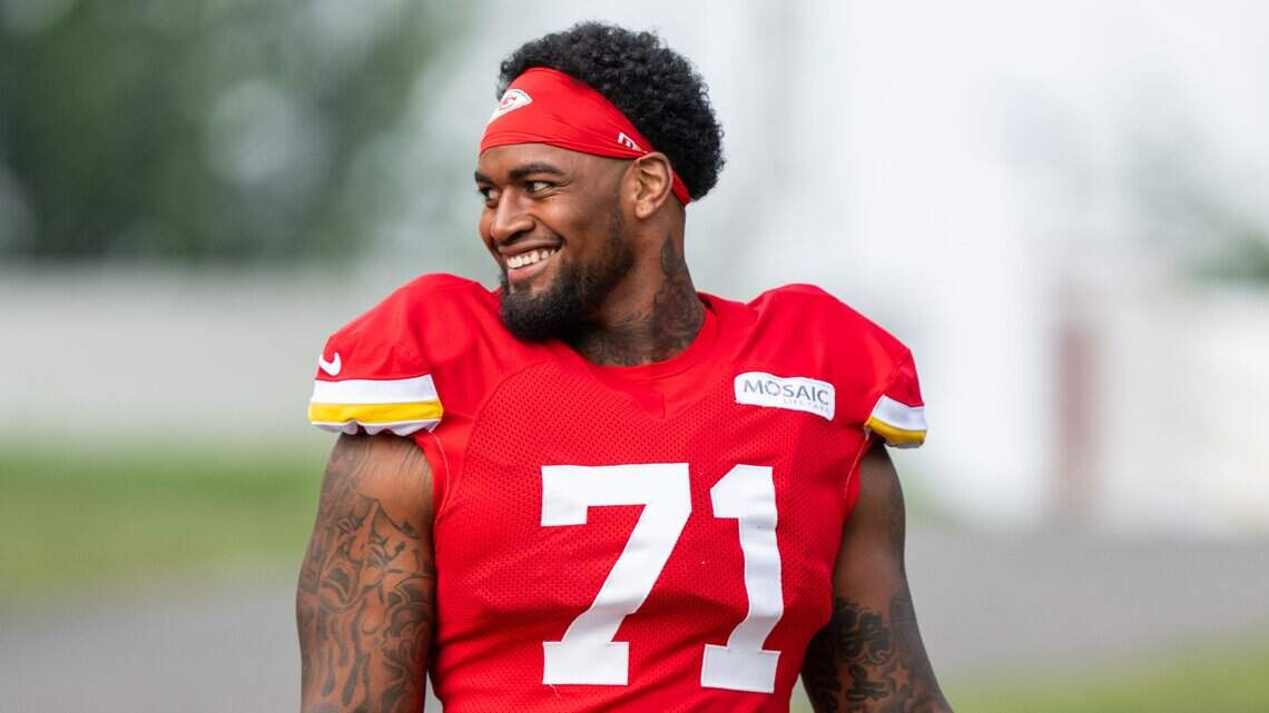 How Josh Simmons’ second Chiefs season already looks different from his first