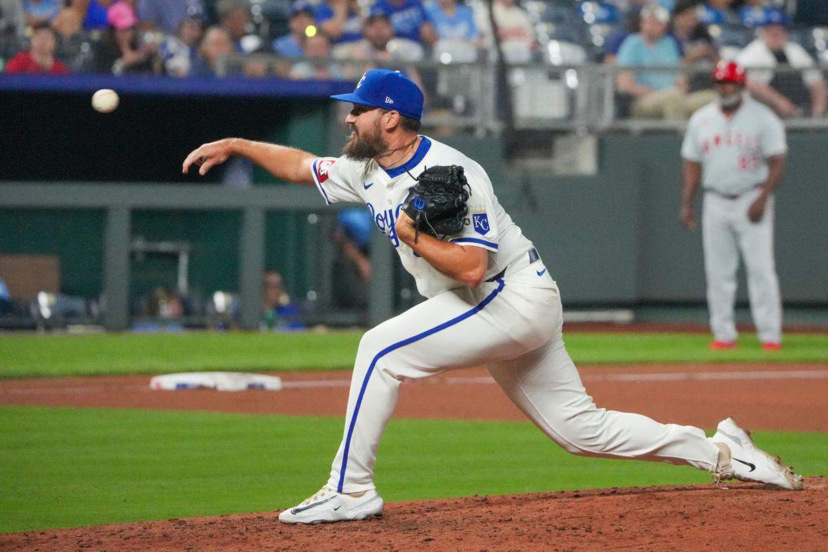 Kansas City Royals relief pitcher John Schreiber delivers against the Los Angeles Angels on Monday night at Kauffman Stadium.