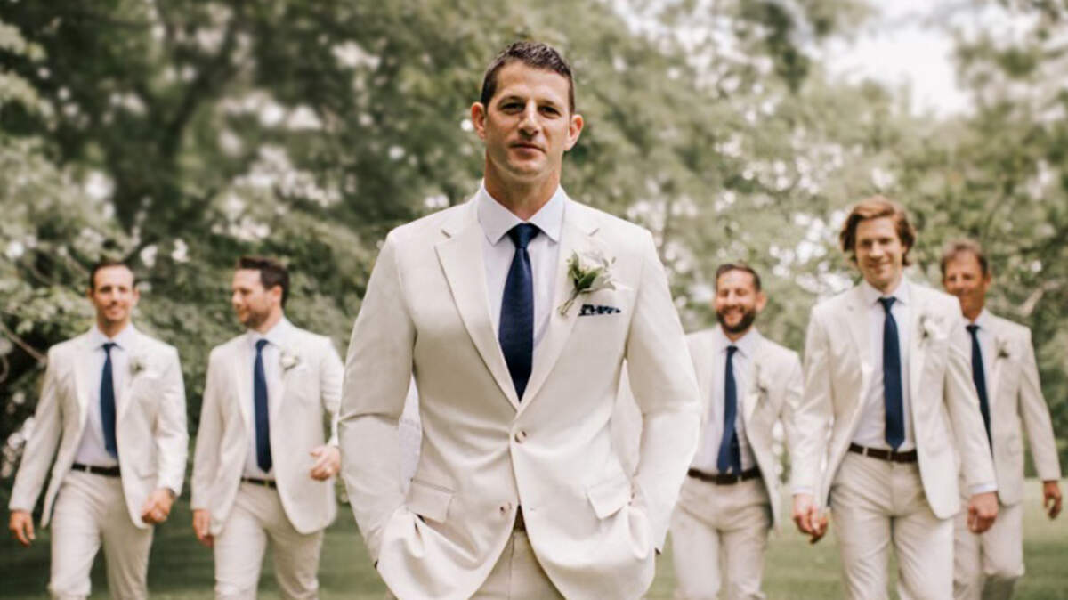 New KC shop: 'Athletic fit' dress shirts, hoodies, tuxedos. | Kansas City Star New KC shop: 'Athletic fit' dress shirts, hoodies, tuxedos. | Kansas City Star