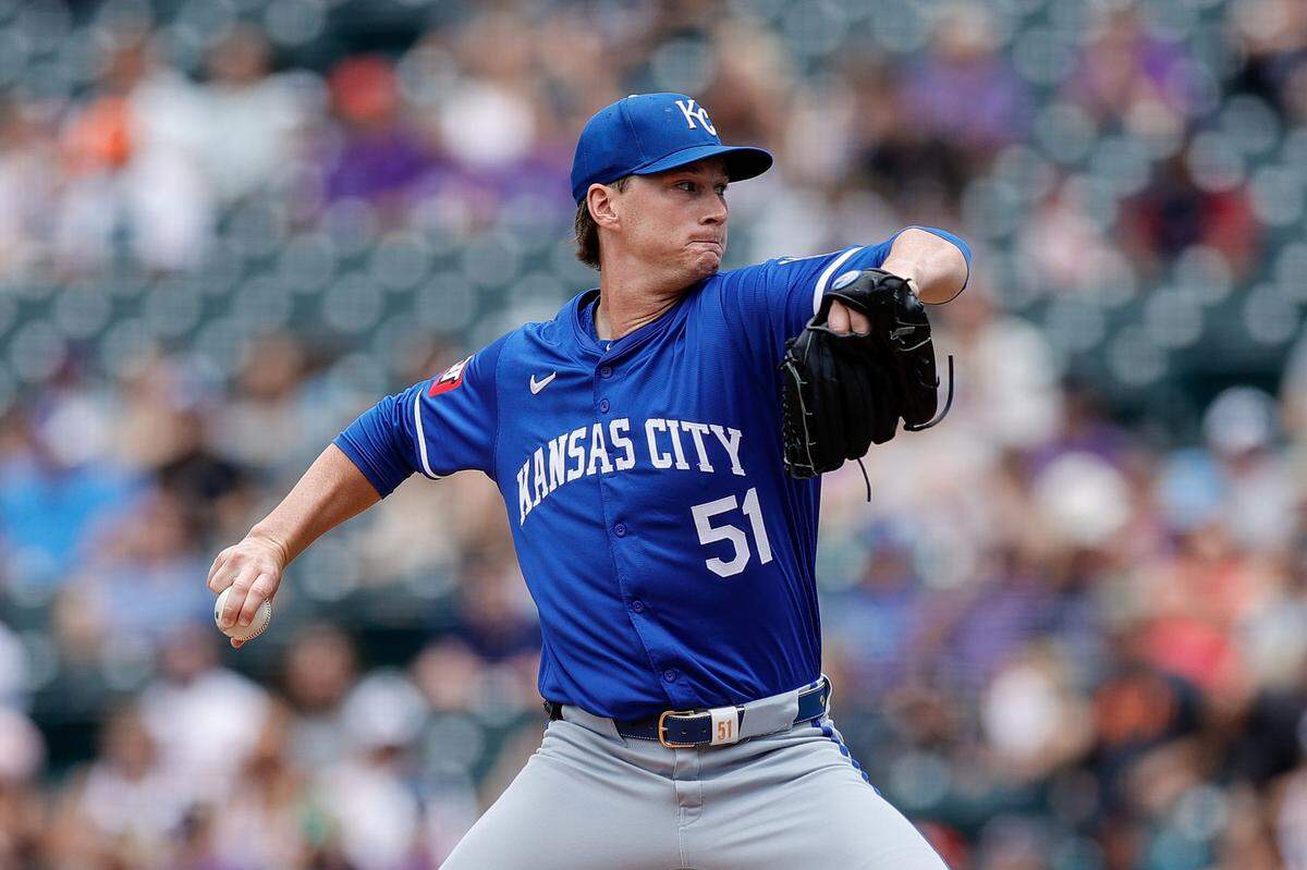 Kansas City Royals starting pitcher Brady Singer had a fine outing Sunday against the Colorado Rockies at Coors Field, allowing one unearned run and striking out seven in seven innings.