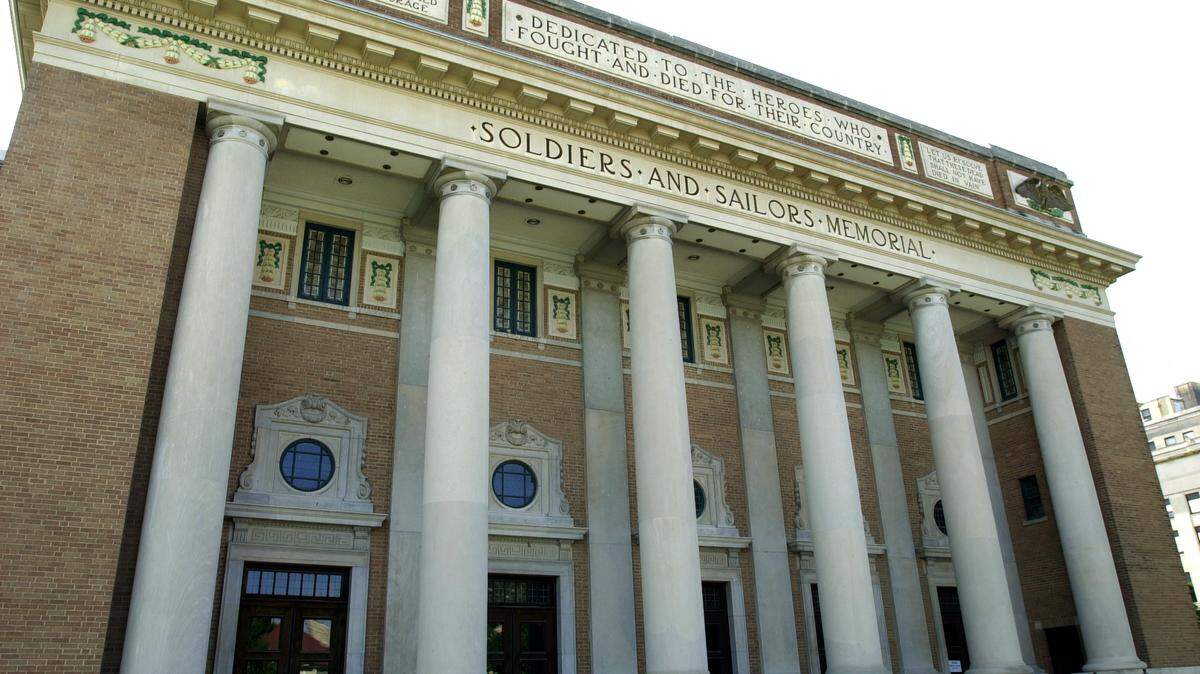 The Soldiers and Sailors Memorial Building, AKA Memorial Hall, at 600 N. Seventh Street.  When it was built in 1924, the building became the largest meeting place for business and professional people and fraternal organizations such as the Masons.  

cutline:  Cynthia Lowe of Kansas City, Kan., correctly identified the building as the Soldiers and Sailors Memorial Building, also commonly referred to as Memorial Hall. It is located at 600 N. Seventh Street in Kansas City, Kan. Lowe will receive a copy of "The Ultimate Kansas City Puzzle Book," a compilation of more than 450 home-grown brain teasers.

photo quiz