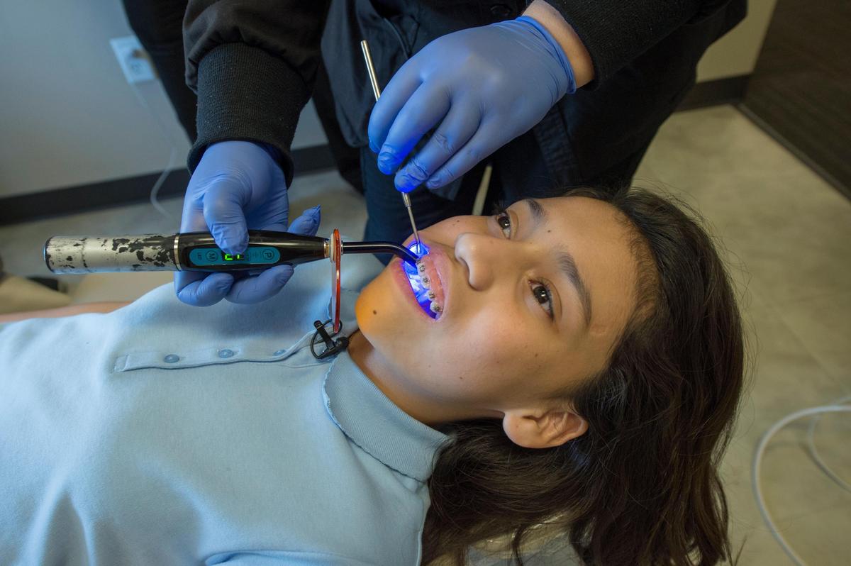 Braces typically cost $5,000 to $6,000, a price far out of reach for Yuliana Alvarado’s family. But through the nonprofit Smiles Change Lives, the orthodontia costs $650 — everything included.