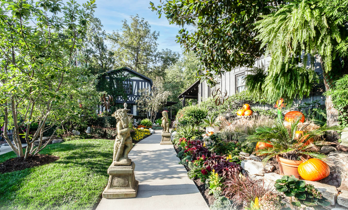 A path to the 1,000-square-foot structure on Vivilore’s property where Whit Ross lives.