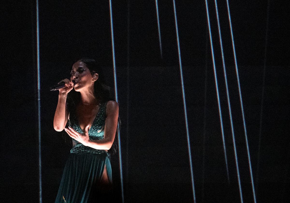 R&B artist Jhené Aiko sings during “The Magic Hour Tour” concert Monday at the T-Mobile Center.