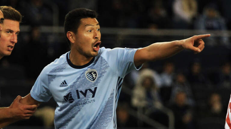 Sporting KC veteran Roger Espinoza talks MLS stoppage, state of international soccer