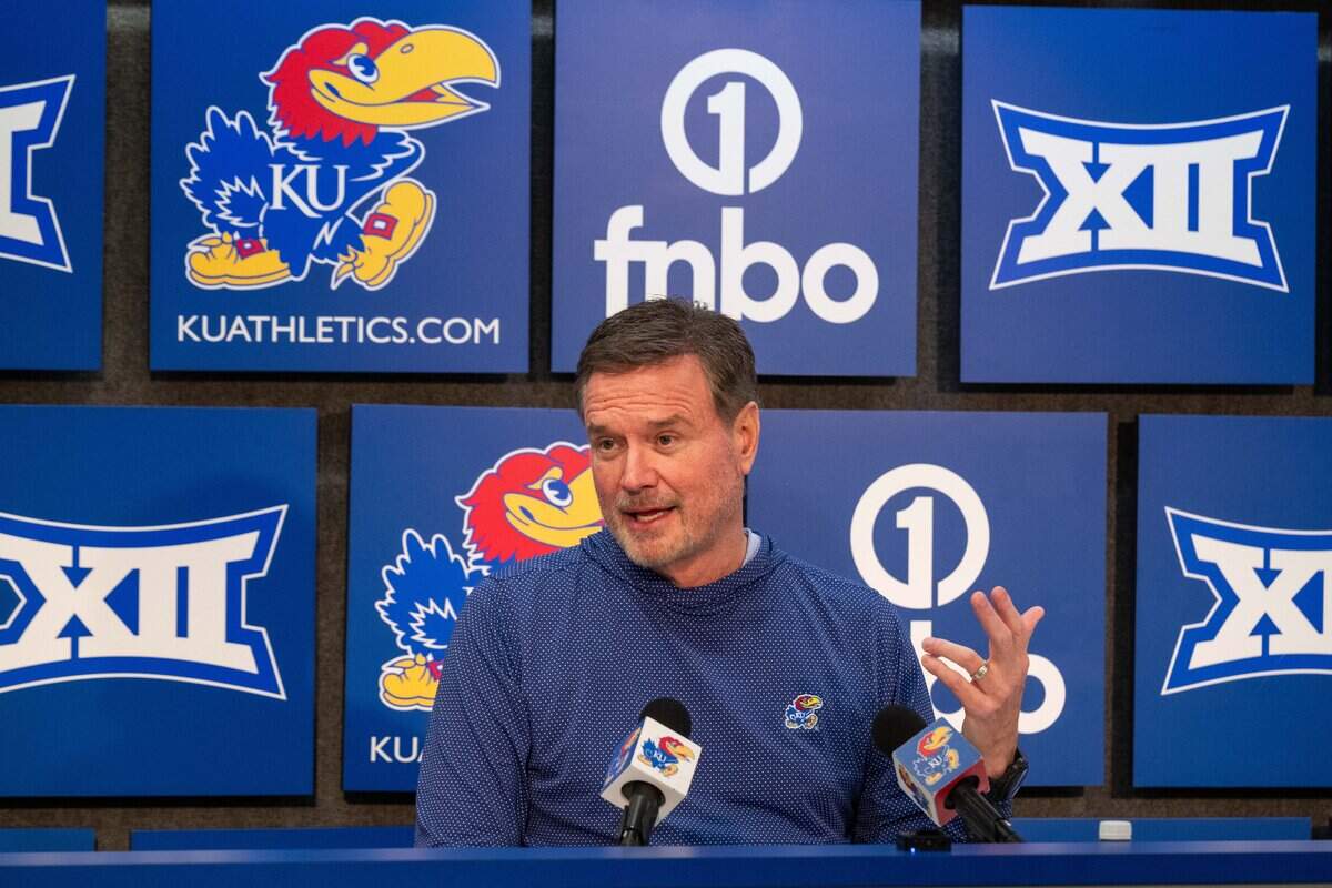Melvin Council and Tre White return at KU media day | Kansas City Star