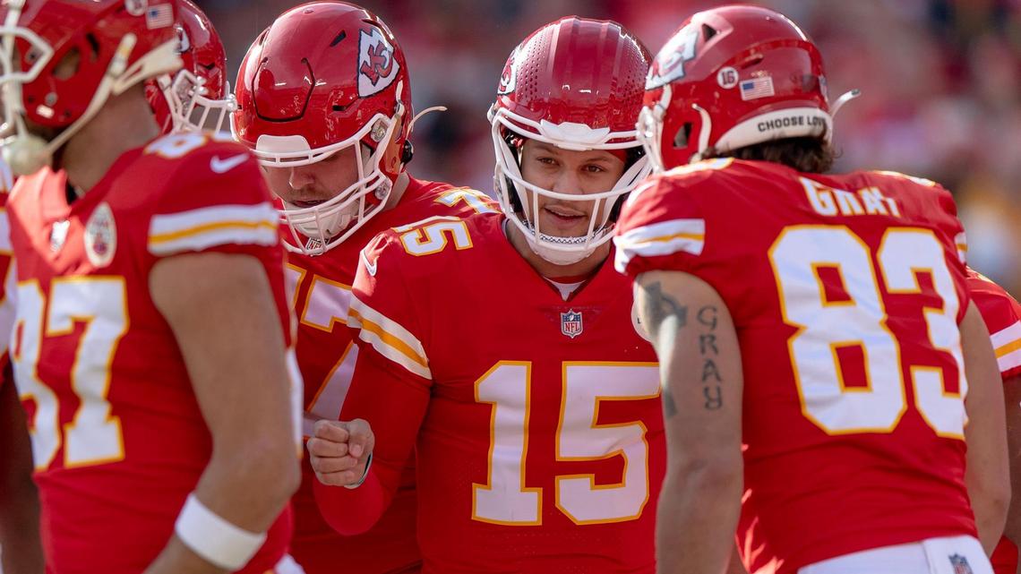 Mahomes pass to Kelce sealed Chiefs’ win vs. Broncos. It worked in NFL playoffs, too