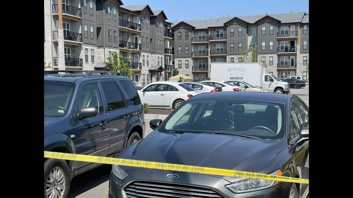 One man was killed Saturday afternoon in the 8600 block of Drury Avenue following a shooting in the parking lot of a southeast Kansas City apartment complex, according to Officer Donna Drake, a spokeswoman for the police department.