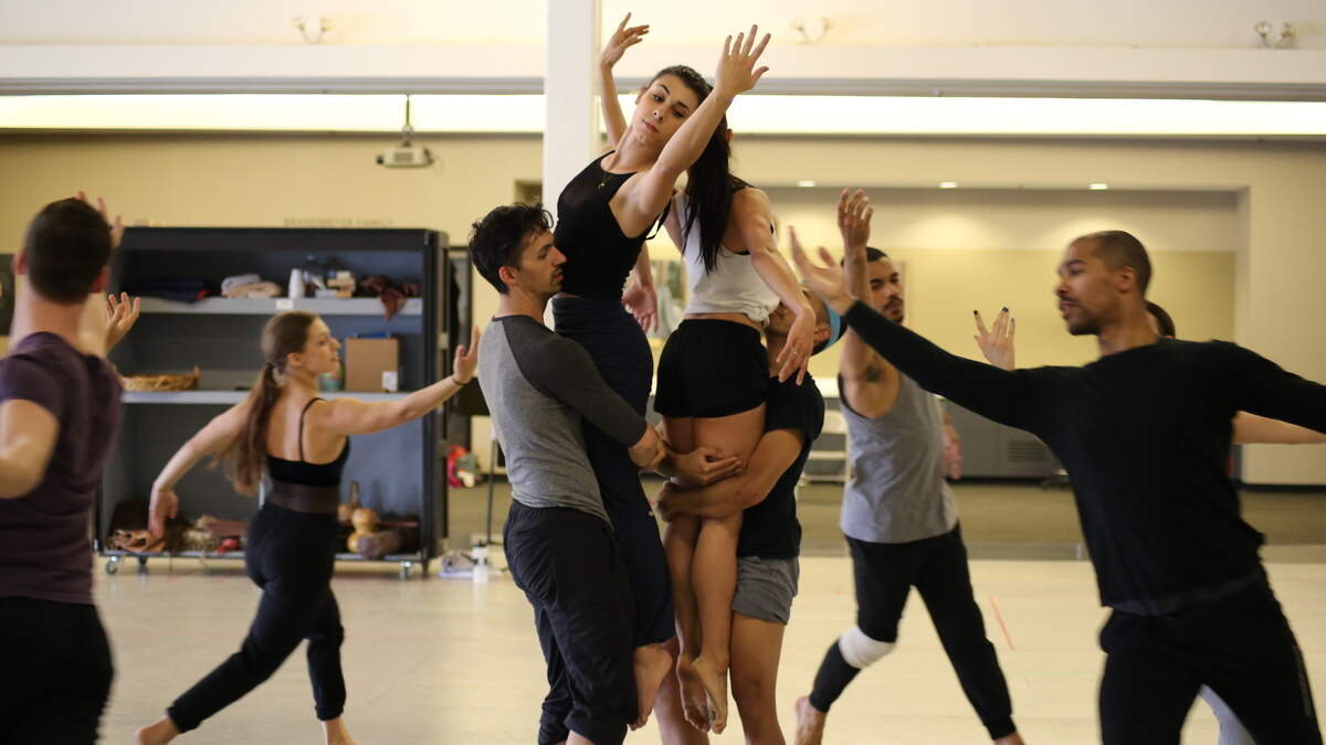 Dancers rehearsing for The Lyric Opera’s “The Pearl Fishers,” which will feature sets and costumes designed by the famed Zandra Rhodes.